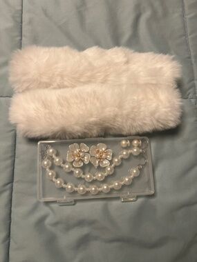 Crocs Faux Fur Back Strap Scrunchies & Pearl accessories